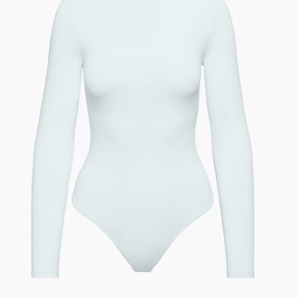 Brand New With Tags. Aritzia Contour Whitney Bodysuit. Size M. Iceberg Blue.